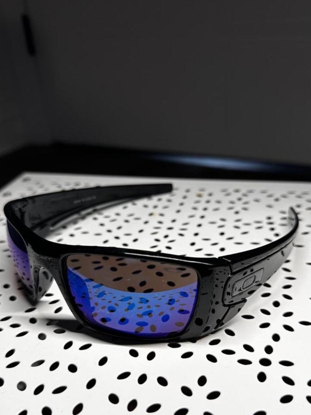 OAKLEY FUEL CELL BLACKOUT POLARIZED GALAXY BLUE SUNGLASSES 5962 SIZE 52-18-137